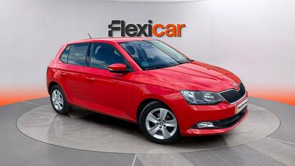 Käytetty Skoda Fabia Active 75 HP (55 kW) 2017 Punainen Sedan