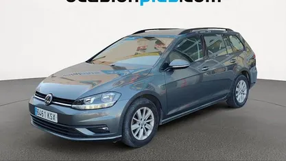 Usado VW Golf Sportsvan Business 115 CV (84 kW) 2019 Gris Monovolumen