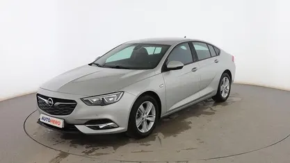 Usado Opel Insignia Selective 135 CV (99 kW) 2018 Berlina