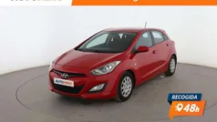 Rojo Usado 2013 Hyundai i30 Utilitario | 8299 € (Precio justo)