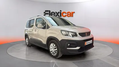 Usado Peugeot Rifter Access 101 CV (74 kW) 2019 Monovolumen