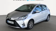 Gris plata Usado 2018 Toyota Yaris Active Utilitario | 13.410 € (Precio justo)