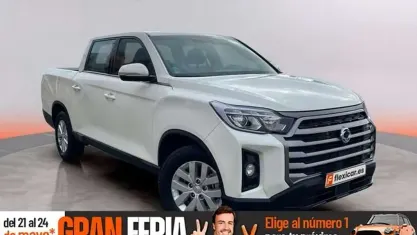 Usado SsangYong Musso 203 CV (149 kW) 2023 Blanco Pickup/Camioneta