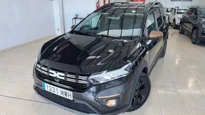 Usado Dacia Jogger Extreme 100 CV (73 kW) 2024 Monovolumen