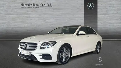 Usado Mercedes E220 AMG line 194 CV (142 kW) 2020 Blanco Berlina