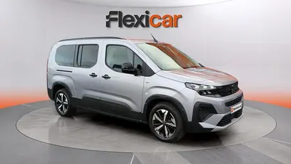 Usado Peugeot Rifter GTi 131 CV (96 kW) 2025 Gris Monovolumen