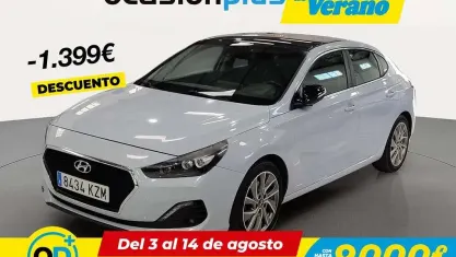 Usado Hyundai i30 120 CV (88 kW) 2019 Azul Utilitario