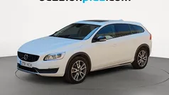 Blanco Usado 2017 Volvo V60 CC Momentum Familiar | 17.990 € (Precio justo)