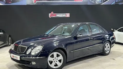 Usado Mercedes E220 Avantgarde 150 CV (110 kW) 2004 Berlina