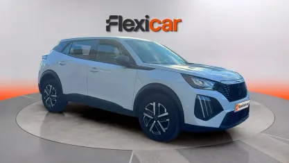 Usado Peugeot 2008 Active 101 CV (74 kW) 2023 Blanco SUV