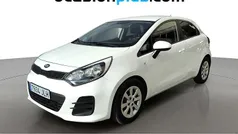 Blanco Usado 2016 Kia Rio Utilitario | 8519 € (Buen precio)