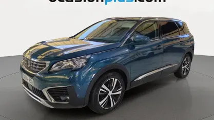 Usado Peugeot 5008 Allure 131 CV (96 kW) 2018 Verde SUV