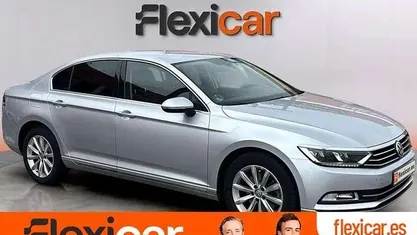 Usado VW Passat Advance 150 CV (110 kW) 2018 Gris Berlina