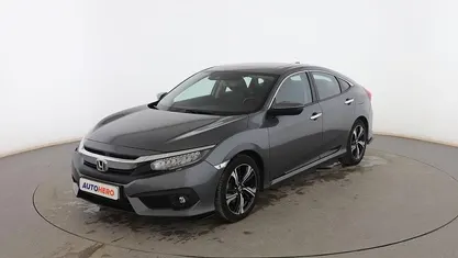 Usado Honda Civic Executive 182 CV (133 kW) 2018 Gris Berlina