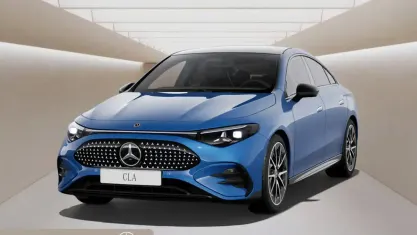 Nuevo Mercedes CLA 250+ 200 kW (272 CV) 2026 Azul Berlina