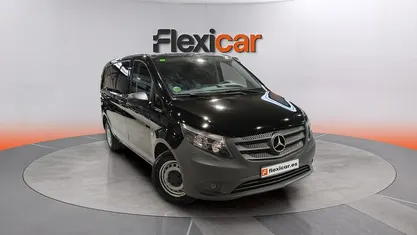 Usado Mercedes Vito 102 CV (75 kW) 2023 Negro Van