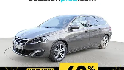 Usado 2015 Peugeot 308 Allure Monovolumen | 9990 € (Precio justo)