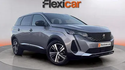 Usado Peugeot 5008 Allure 131 CV (96 kW) 2023 Monovolumen