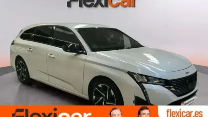 Usado Peugeot 308 SW Allure 131 CV (96 kW) 2022 Blanco Familiar