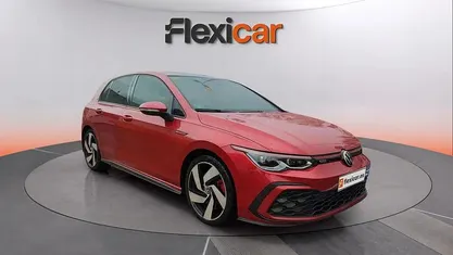Usado VW Golf VIII GTI 245 CV (180 kW) 2020 Rojo Berlina