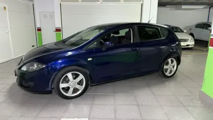 Begagnad Seat Leon Sport 140 HK (102 kW) 2007 Blå Halvkombi
