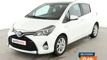 Usado Toyota Yaris Hybrid Advance 101 CV (74 kW) 2015 Berlina