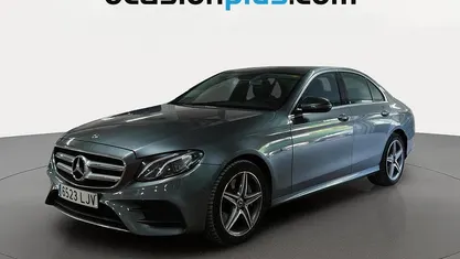Usado Mercedes E300 320 CV (235 kW) 2020 Gris Berlina