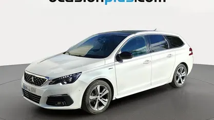 Usado Peugeot 308 SW GT-line 131 CV (96 kW) 2018 Blanco Familiar