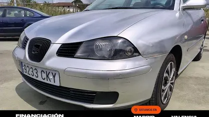 Gris Usado 2003 Seat Ibiza Utilitario | 1450 € (Precio justo)