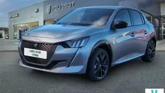 Gris Usado 2023 Peugeot e-208 GT Utilitario | 18.900 € (Super precio)