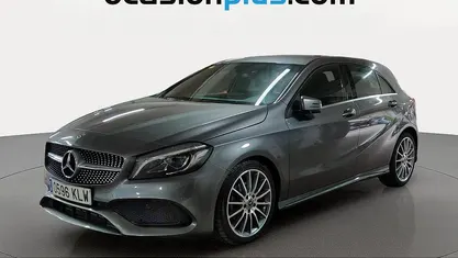 Usado Mercedes A200 AMG 136 CV (100 kW) 2018 Gris Utilitario