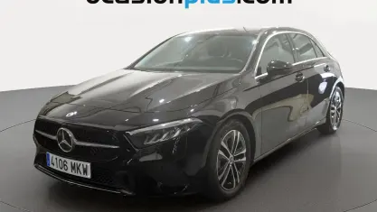 Usado Mercedes A180 136 CV (100 kW) 2023 Negro Utilitario