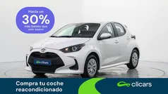 Usado 2024 Toyota Yaris Hybrid Active Berlina | 21.990 € (Precio justo)