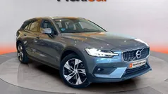 Usado 2021 Volvo V60 CC Familiar | 31.990 € (Precio justo)