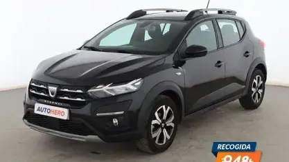 Usado Dacia Sandero Comfort 91 CV (66 kW) 2022 Negro Utilitario