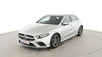 Usado Mercedes A180 AMG line 116 CV (85 kW) 2021 Gris Berlina