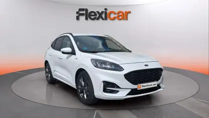 Usado Ford Kuga ST-Line 120 CV (88 kW) 2022 Blanco SUV