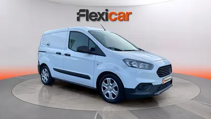 Usado Ford Transit 75 CV (55 kW) 2021 Blanco Berlina