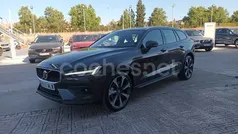 Gris Usado 2023 Volvo V60 CC Plus Familiar | 40.700 € (Buen precio)