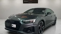 Gris Usado 2024 Audi A5 Sportback Sport Berlina | 44.490 € (Precio justo)