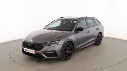 Usado Skoda Octavia RS 245 CV (180 kW) 2023 Gris Familiar