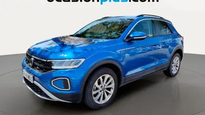 Usado VW T-Roc Life 110 CV (80 kW) 2024 Azul SUV