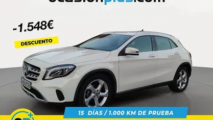 Usado Mercedes GLA200 136 CV (100 kW) 2017 Blanco SUV