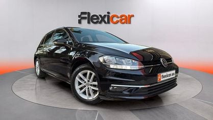 Begagnad VW Golf VII Advance 150 HK (110 kW) 2020 Svart Sedan