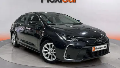 Usado Toyota Corolla Active 126 CV (92 kW) 2023 Negro Berlina