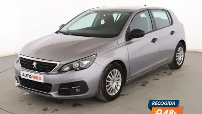 Usado Peugeot 308 Access 100 CV (73 kW) 2018 Gris Berlina