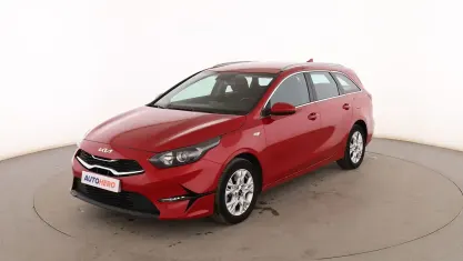Usado Kia Ceed 120 CV (88 kW) 2024 Rojo Utilitario