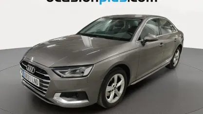 Usado Audi A4 Advanced 163 CV (119 kW) 2021 Gris Berlina