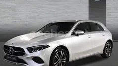 Gris / plata Usado 2024 Mercedes A200 Berlina | 29.995 € (Buen precio)