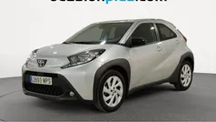 Usado 2024 Toyota Aygo Play Utilitario | 13.819 € (Precio justo)